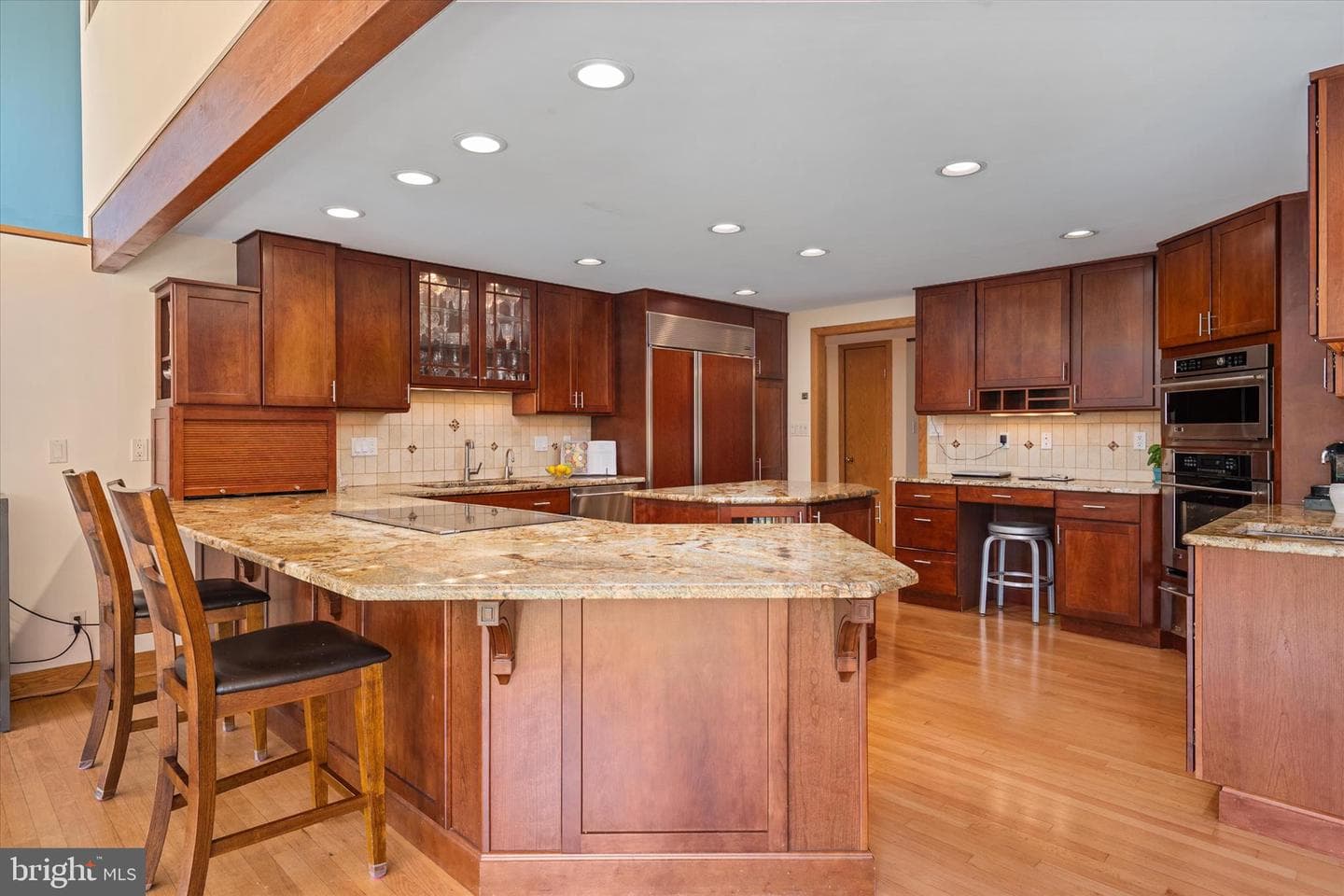 1588 Eaton Way photo 20