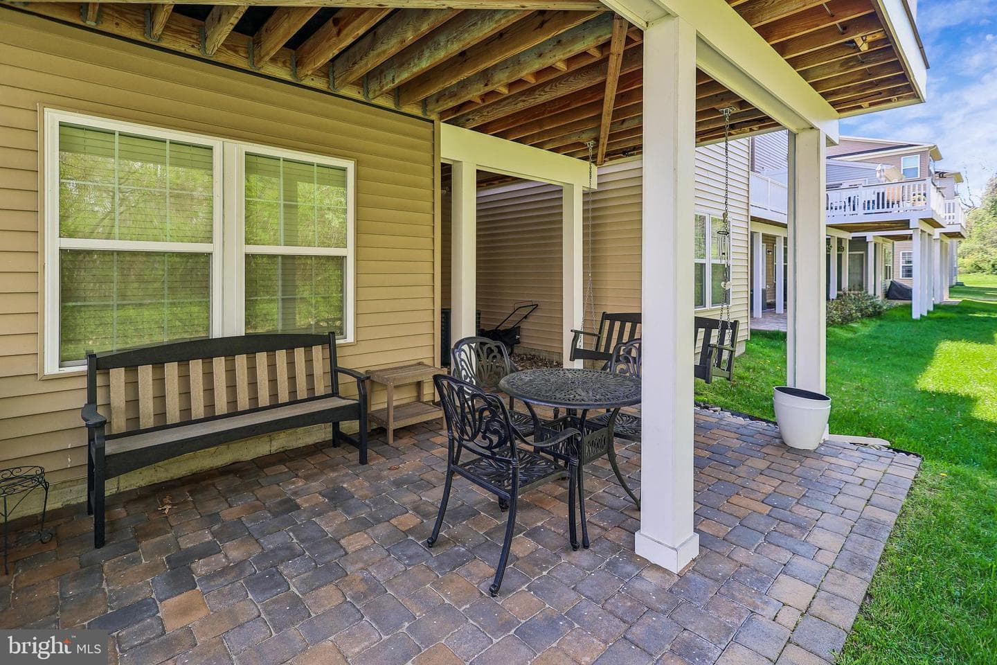 220 Cabernet Street photo 32