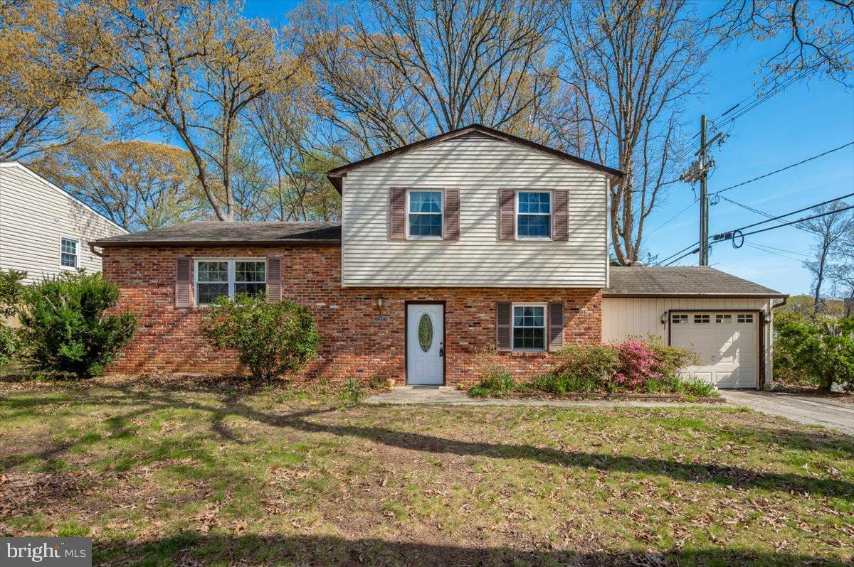 1300 Holliben Road