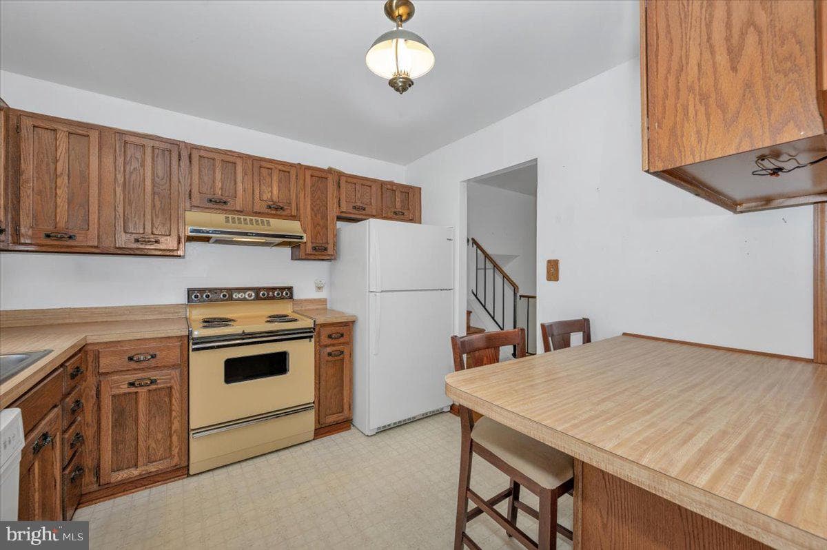 1300 Holliben Road photo 14
