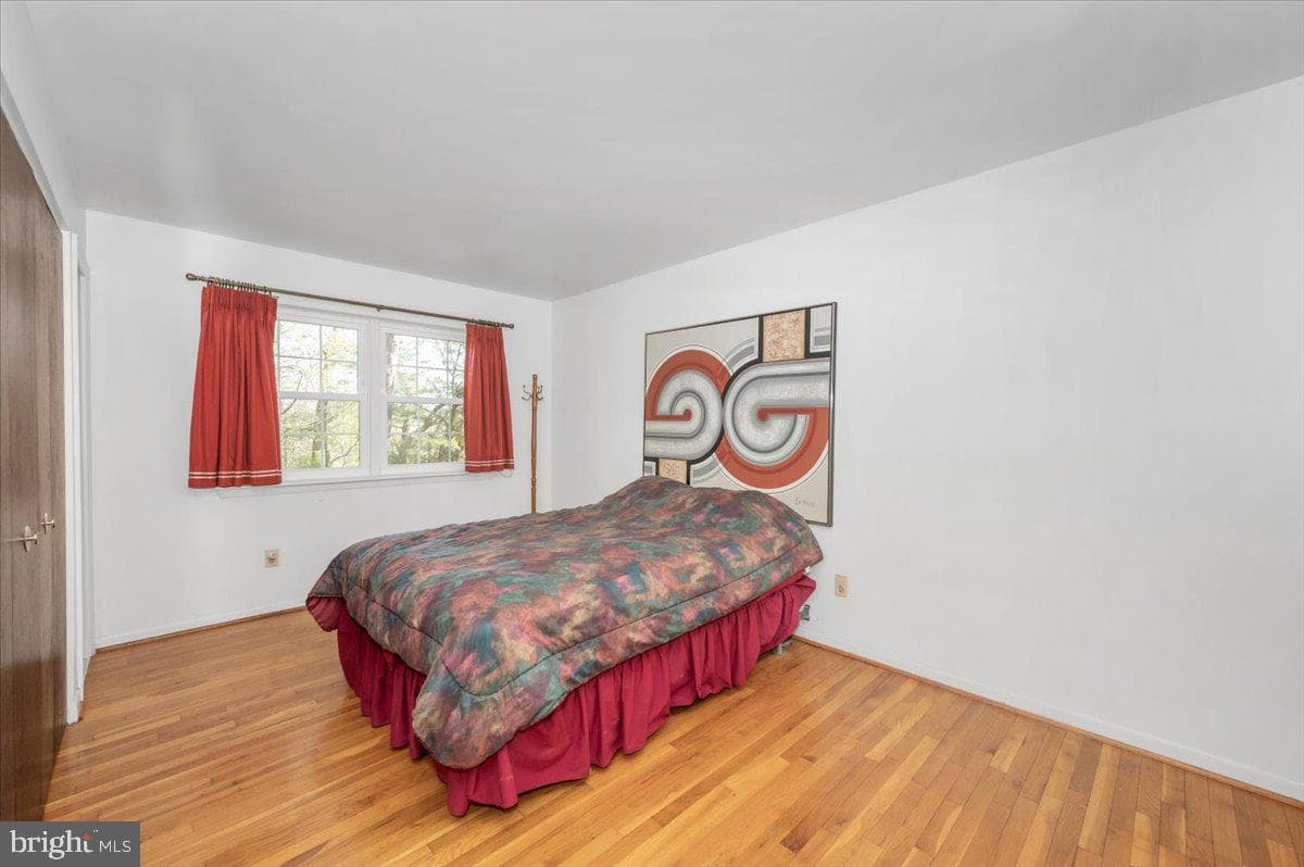 1300 Holliben Road photo 20