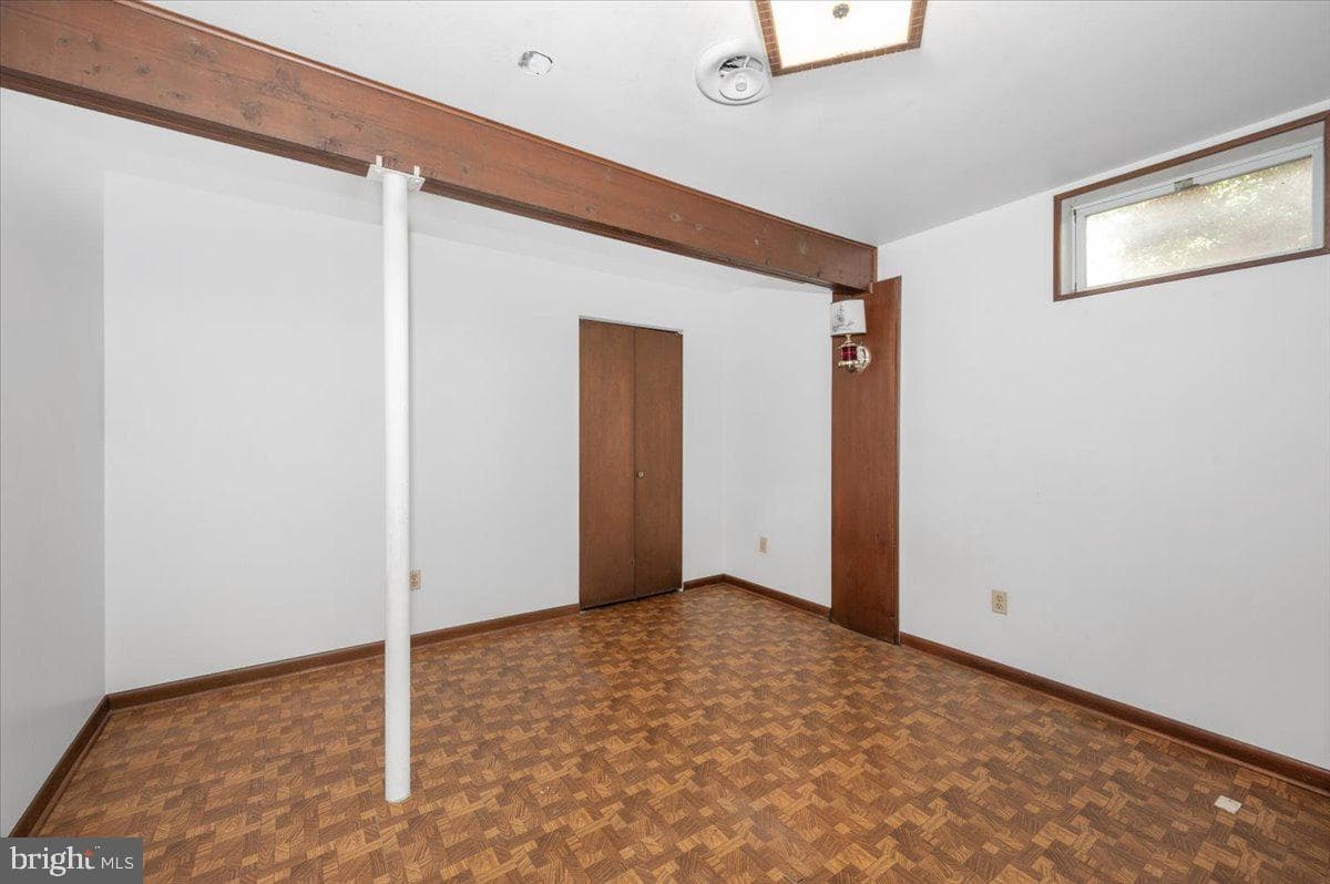 1300 Holliben Road photo 41