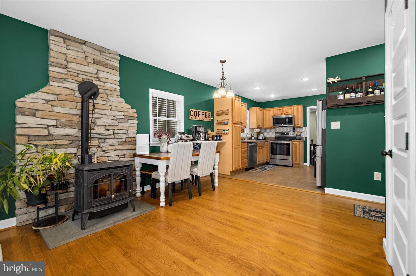 225 Obrecht Road photo 13