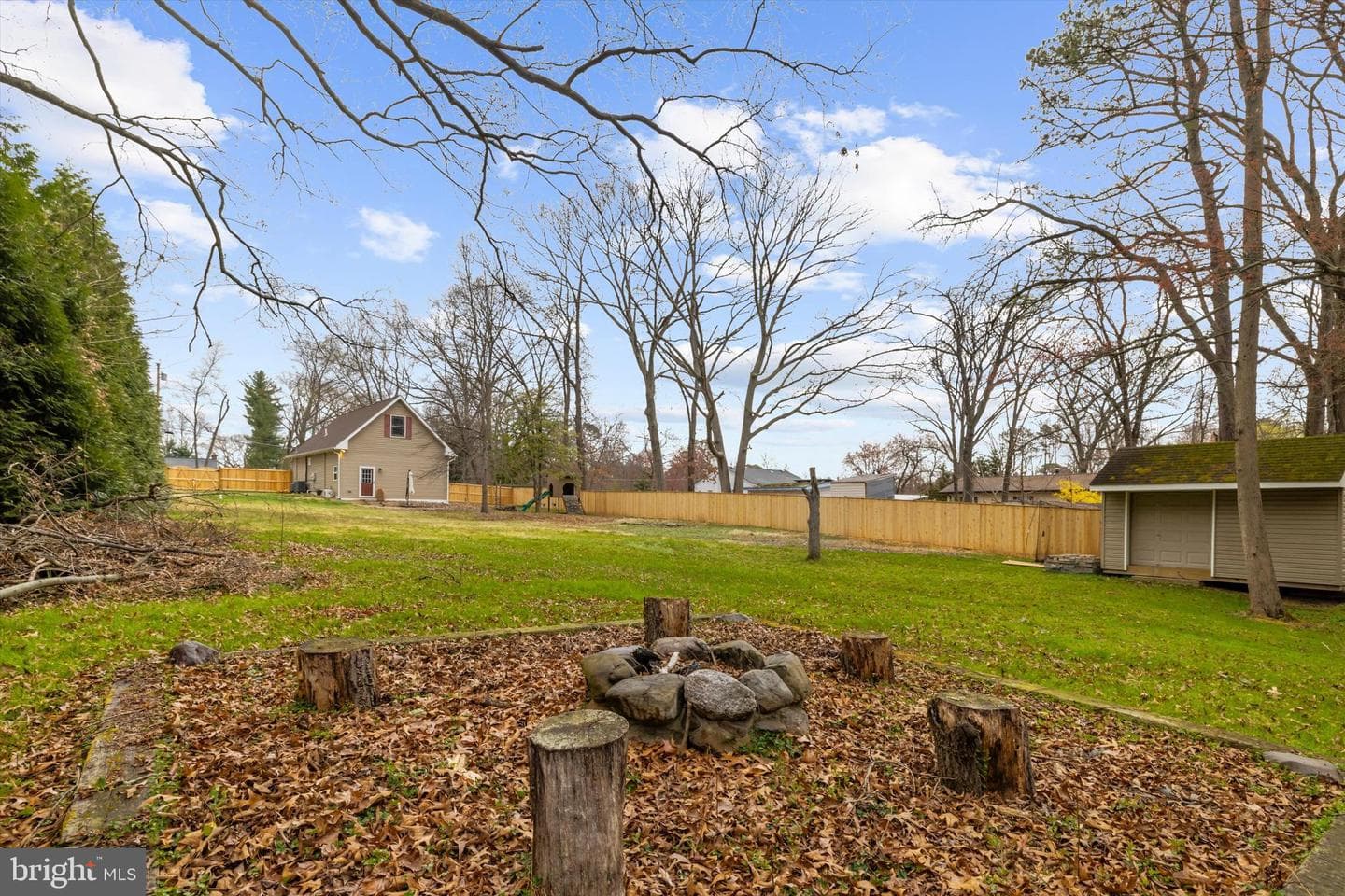 225 Obrecht Road photo 52