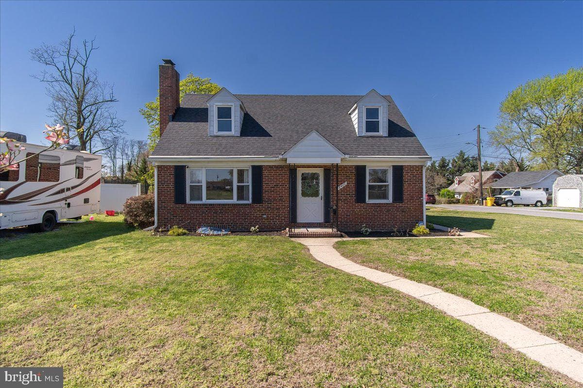 8466 Greenway photo 2