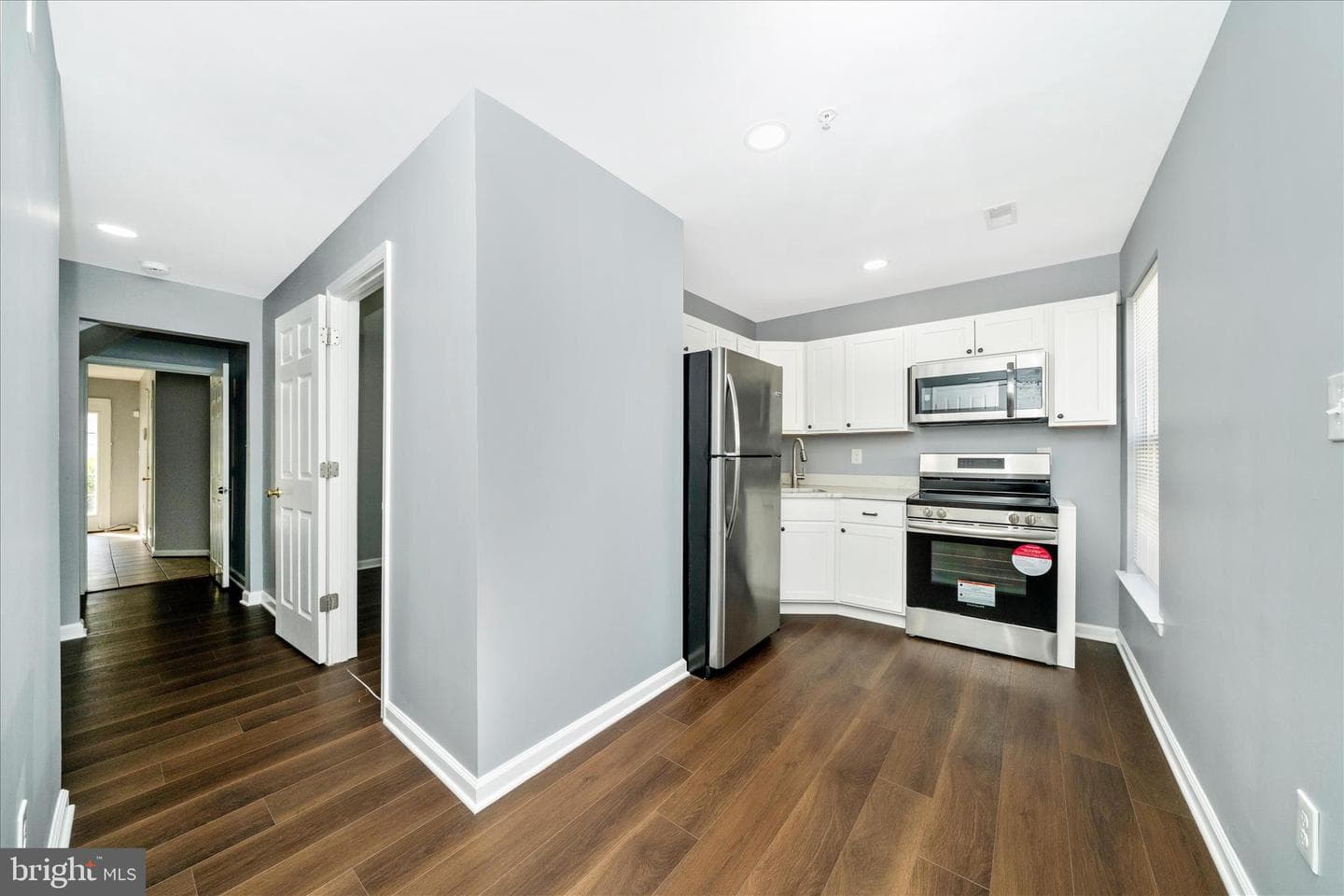 8212 Brooktree Street photo 8
