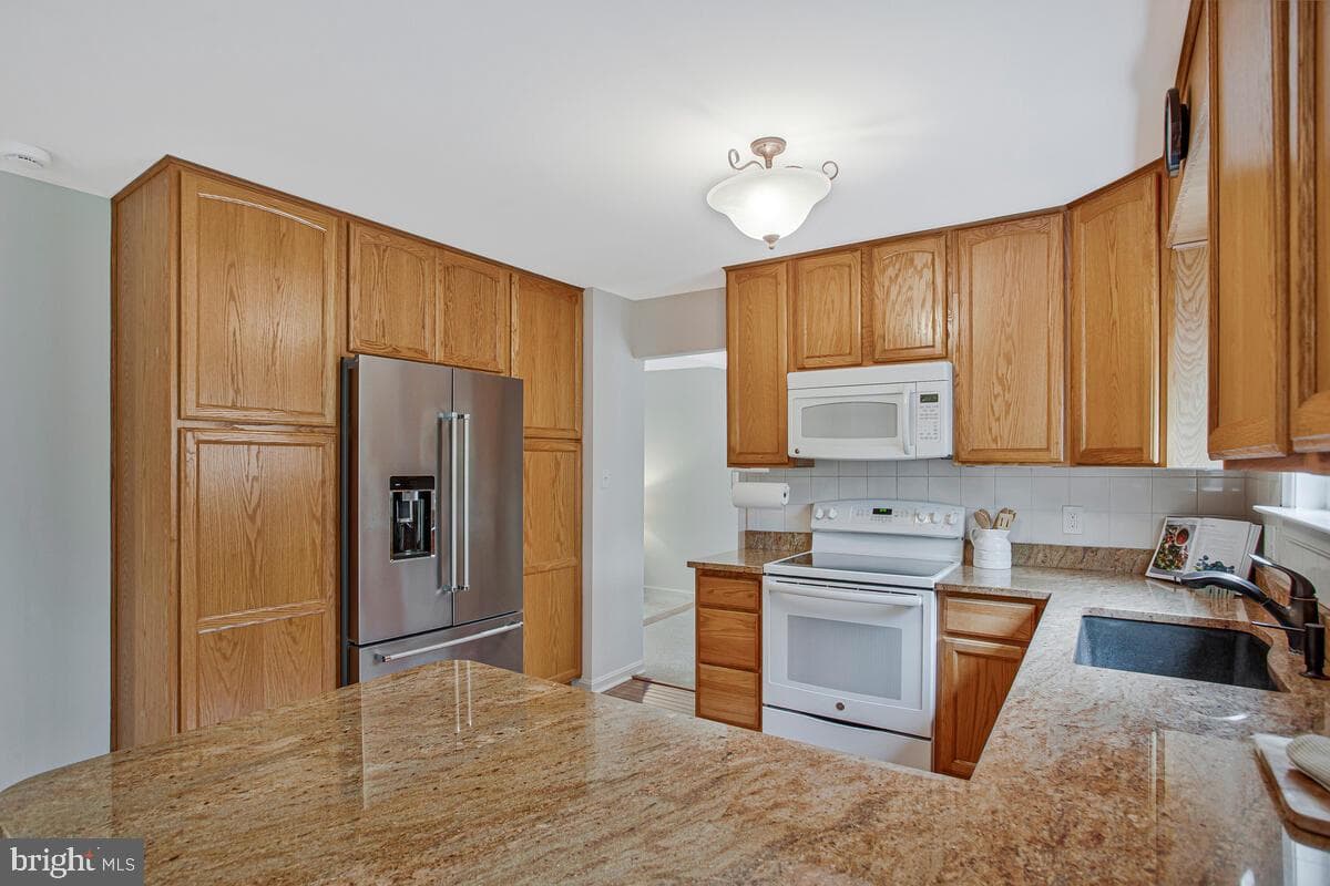 1333 Tall Timbers Drive photo 5