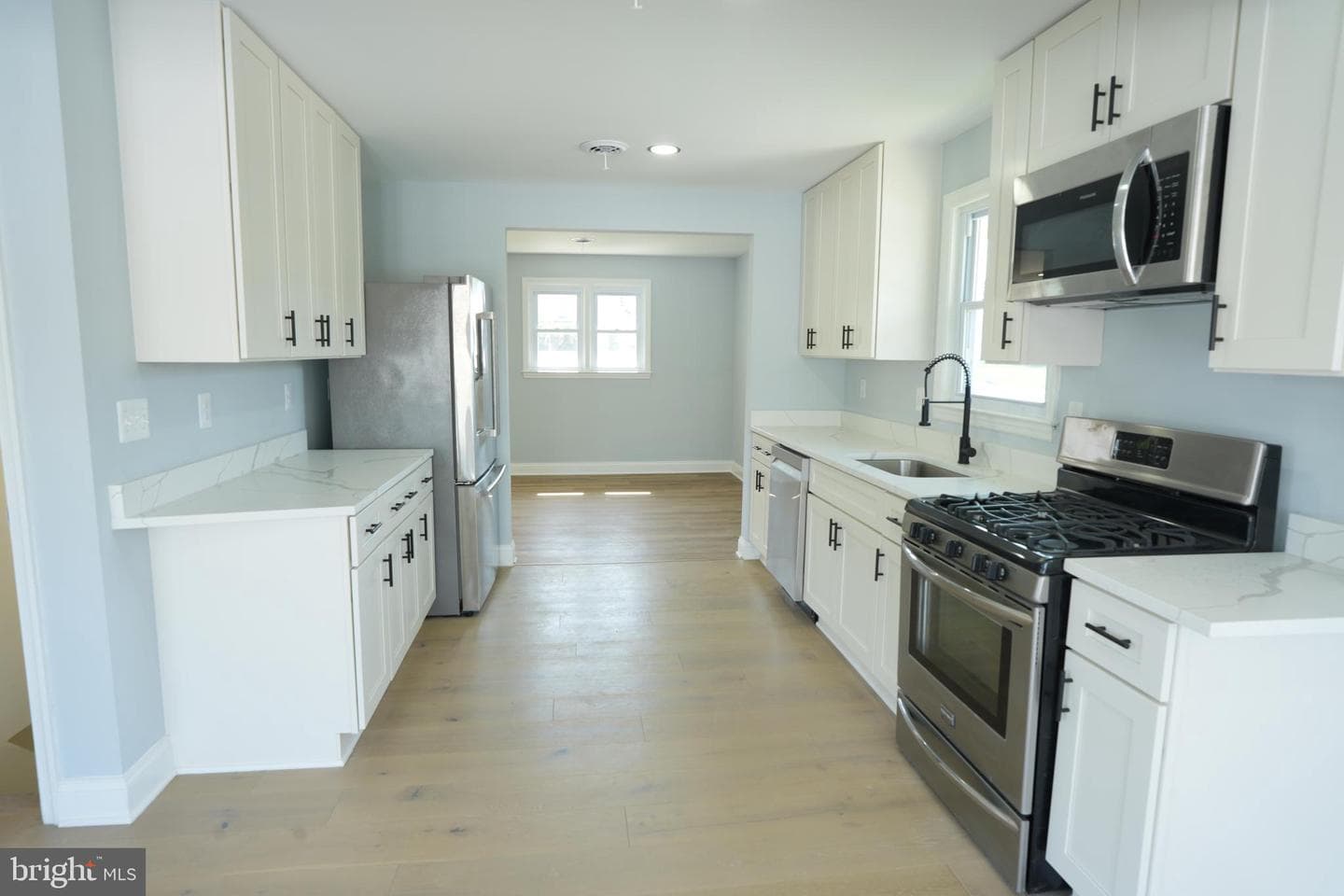 18 Magnolia Avenue photo 15