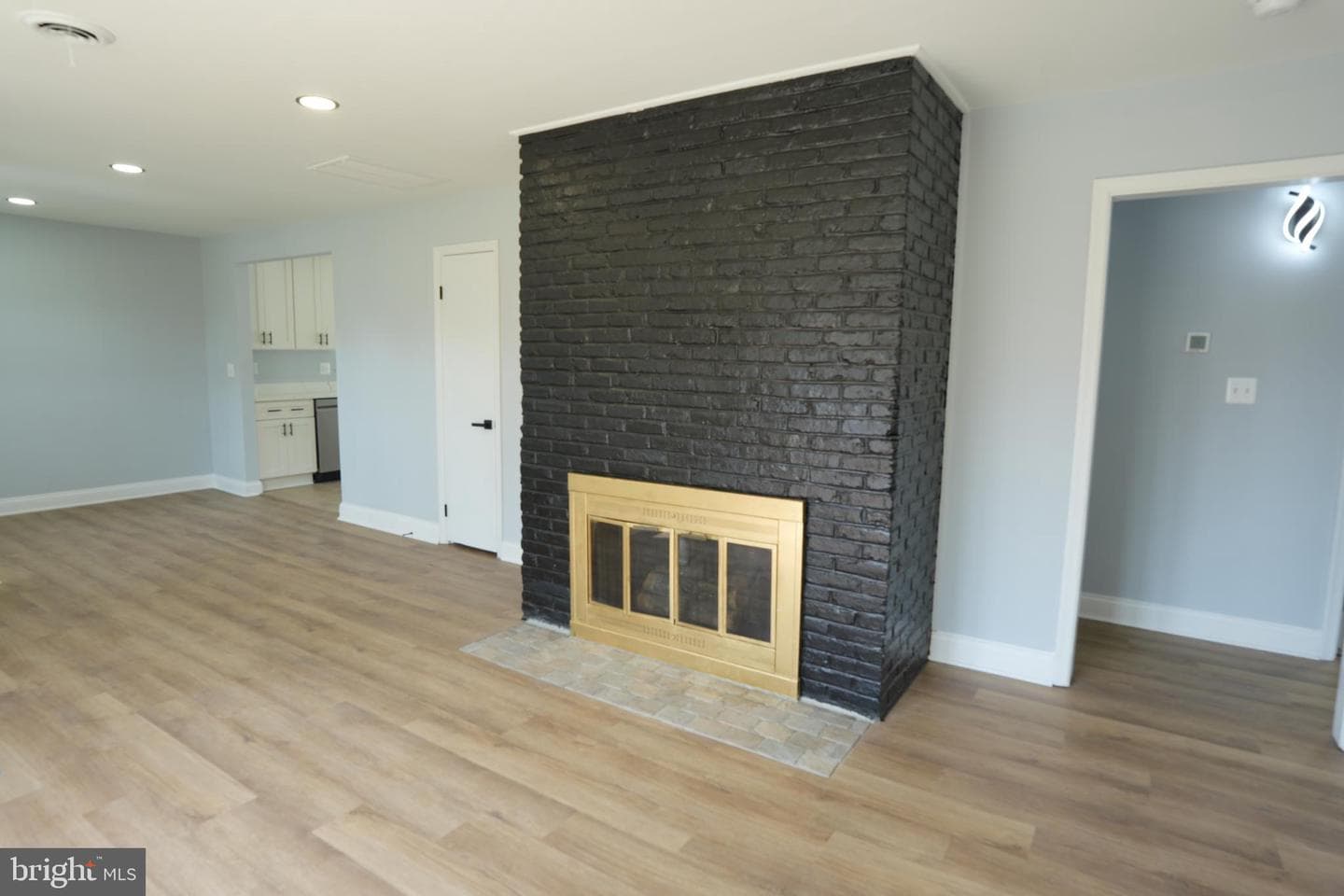 18 Magnolia Avenue photo 19
