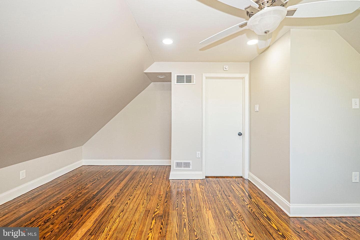 103 Nursery Road photo 35