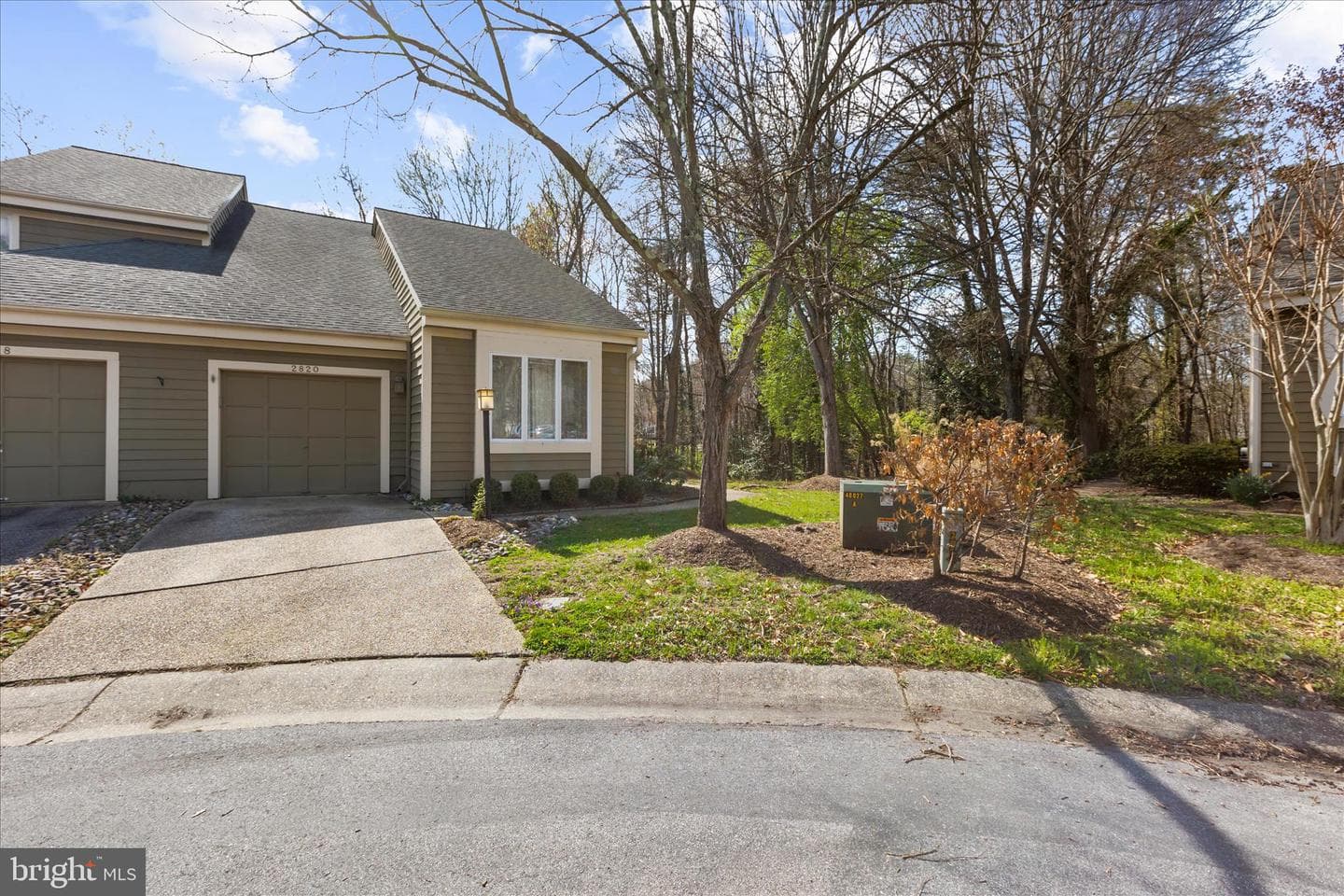 2820 Pennypond Lane N photo 5