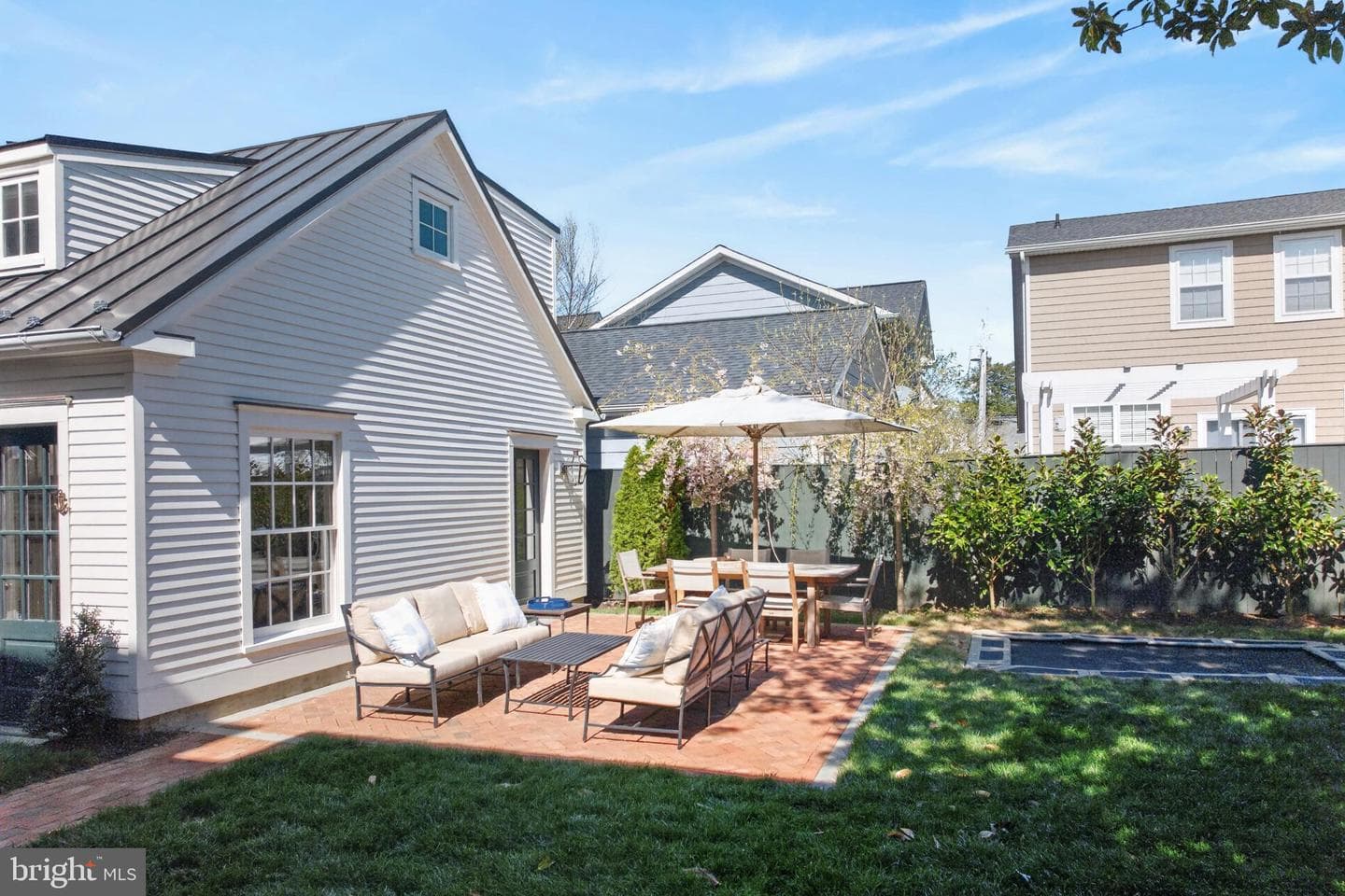 313 Washington Street photo 107