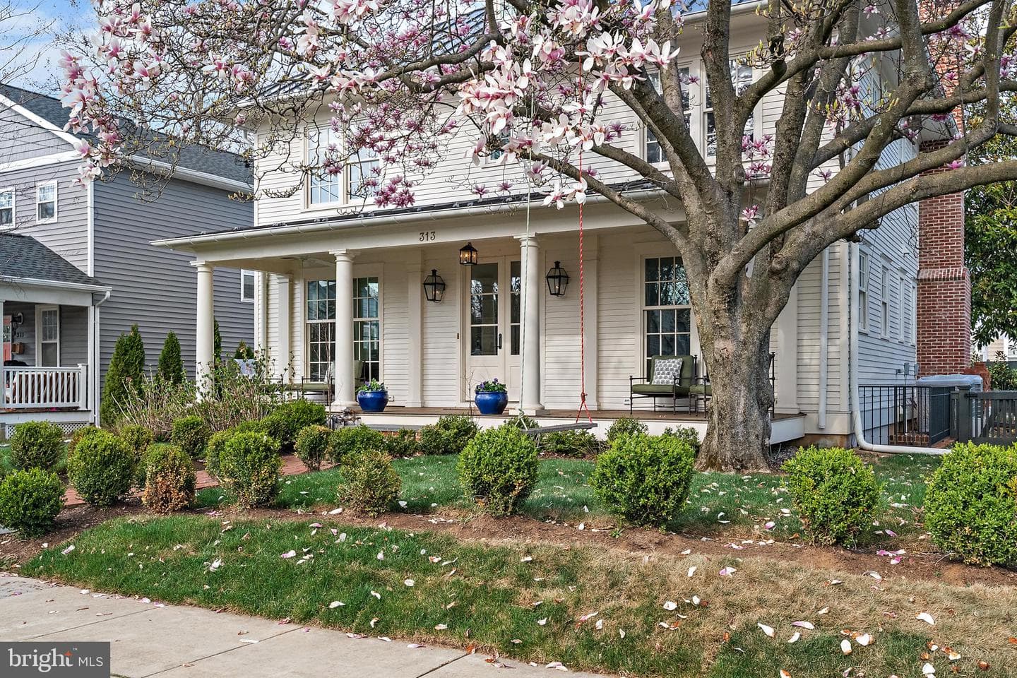313 Washington Street photo 9