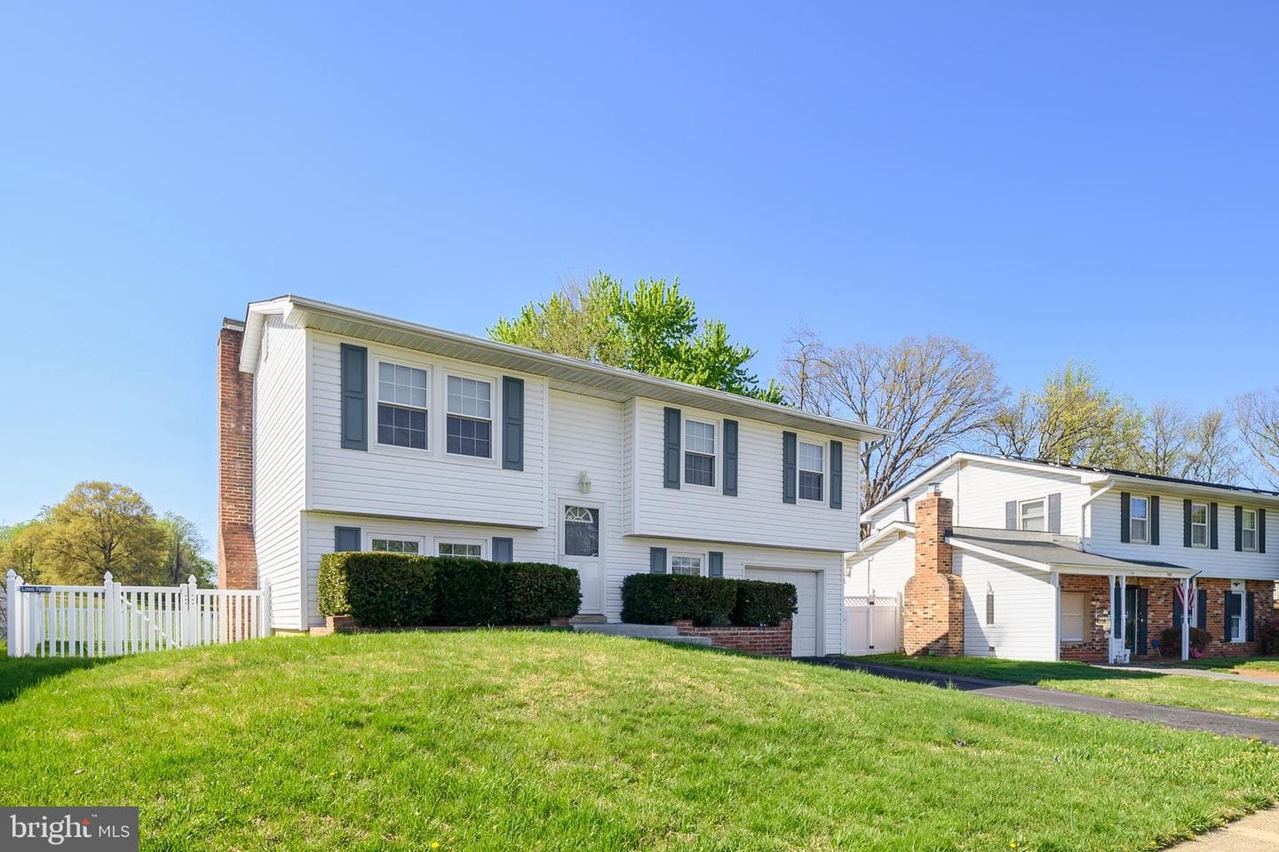 982 Fall Circle Way photo 3