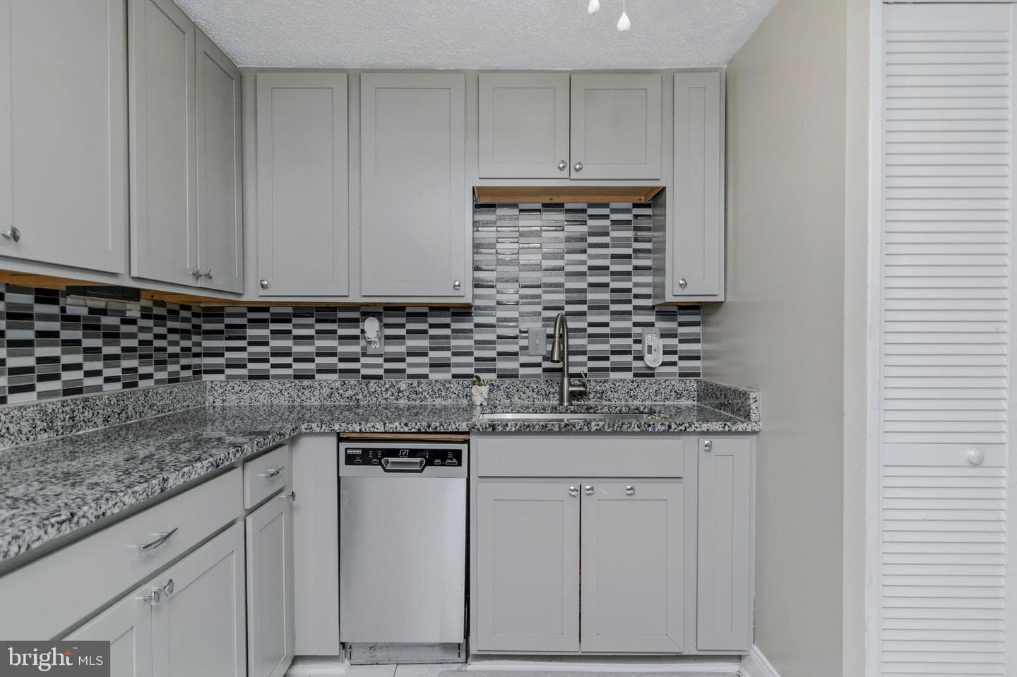 224 Carroll Road photo 12