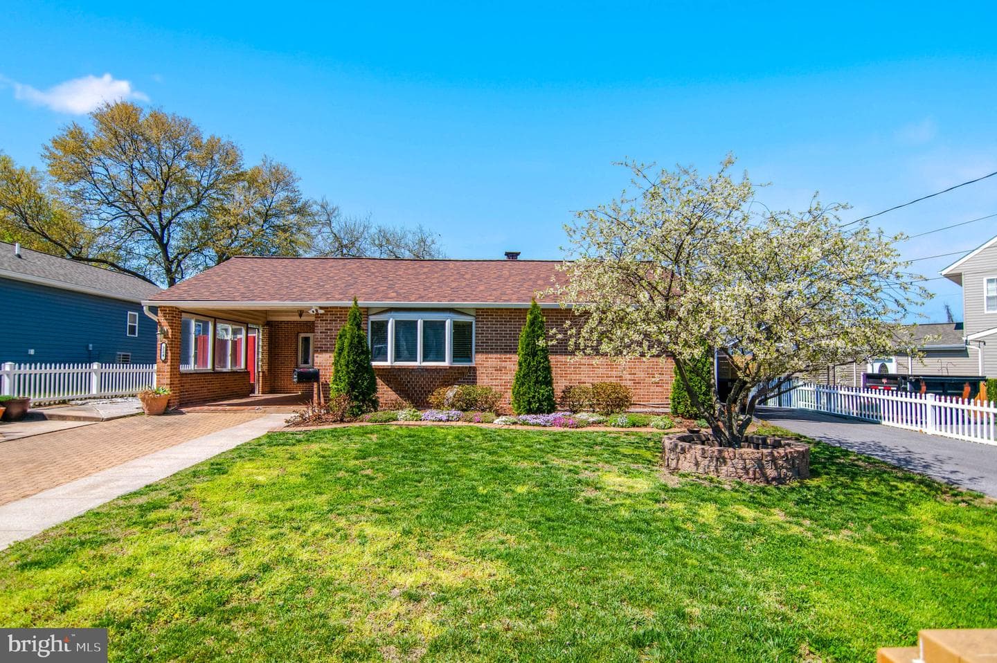 224 Carroll Road photo 3