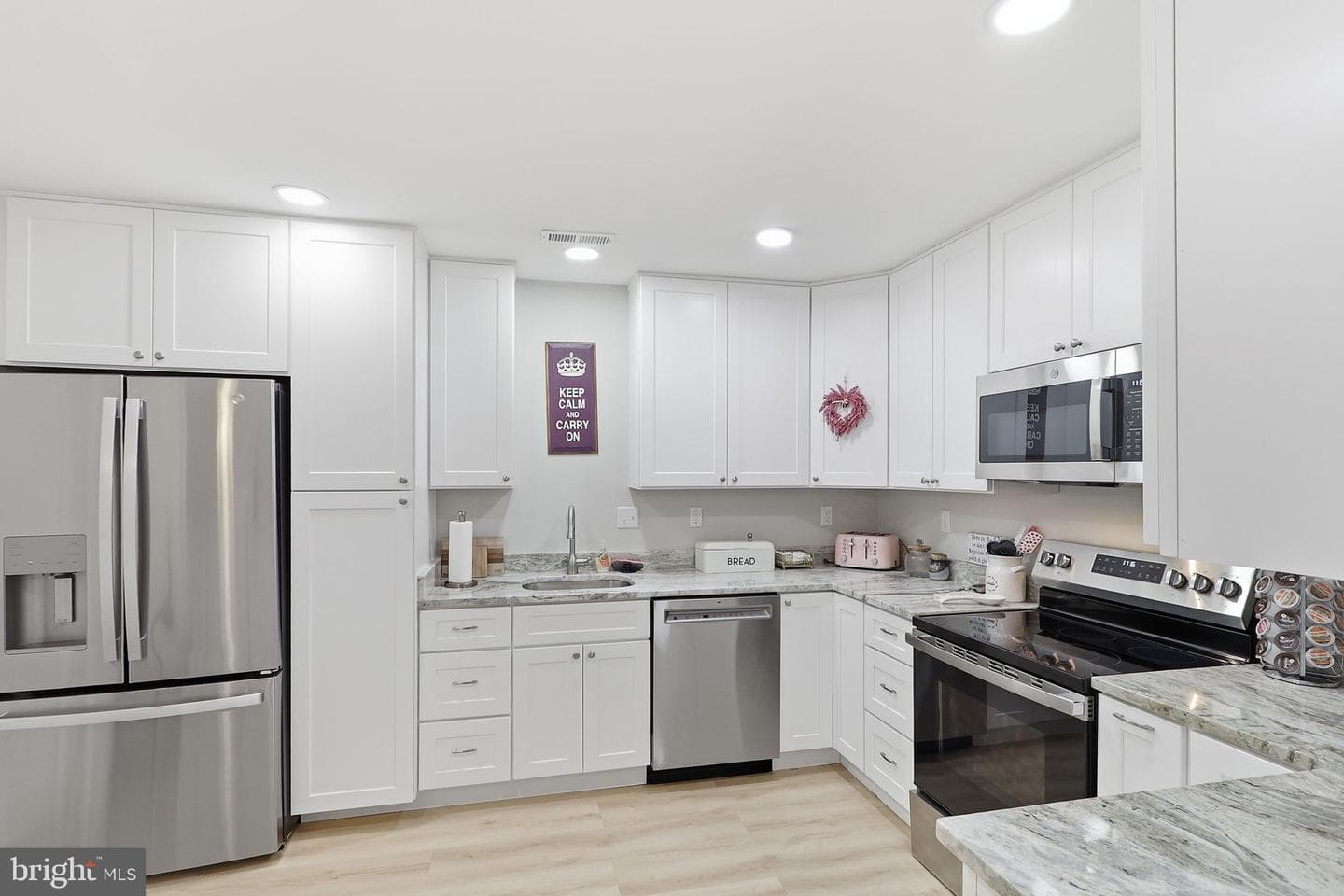 905 Yardarm Lane photo 9