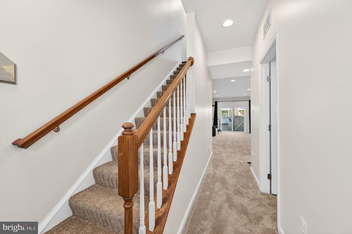 643 Ravenwood Drive photo 28
