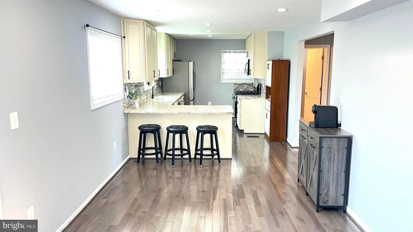 811 223rd Street photo 12