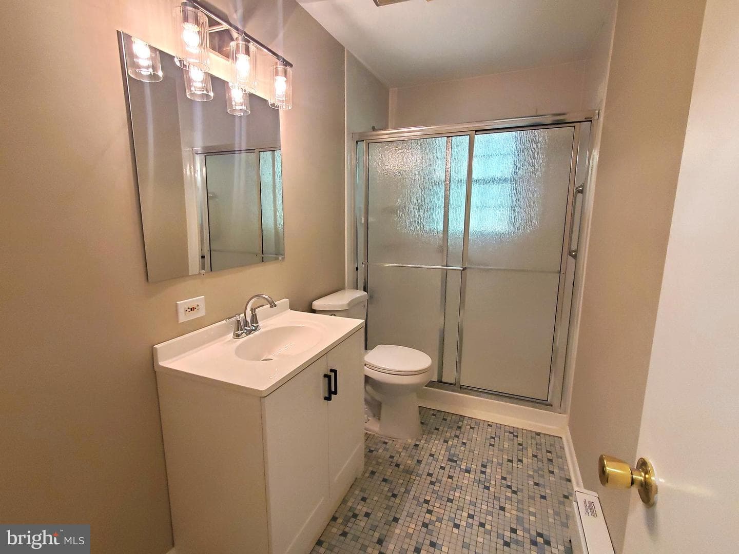 1122 Crestview Drive photo 13