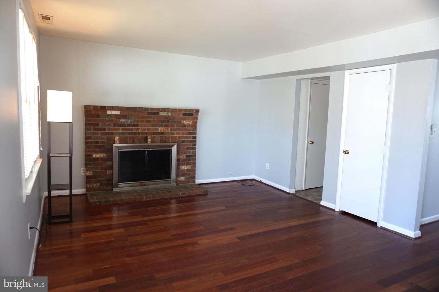 702 Londontown Road photo 7