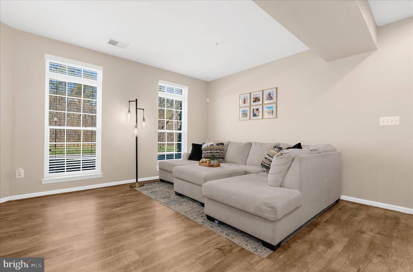 346 Chessington Drive photo 6