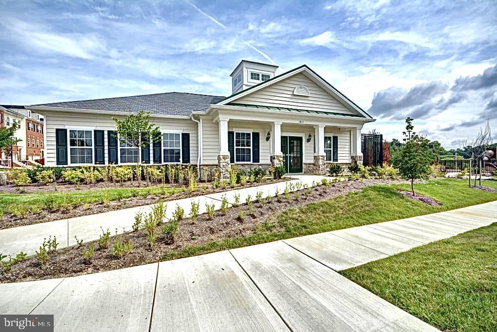 7870 Sunhaven Way photo 13