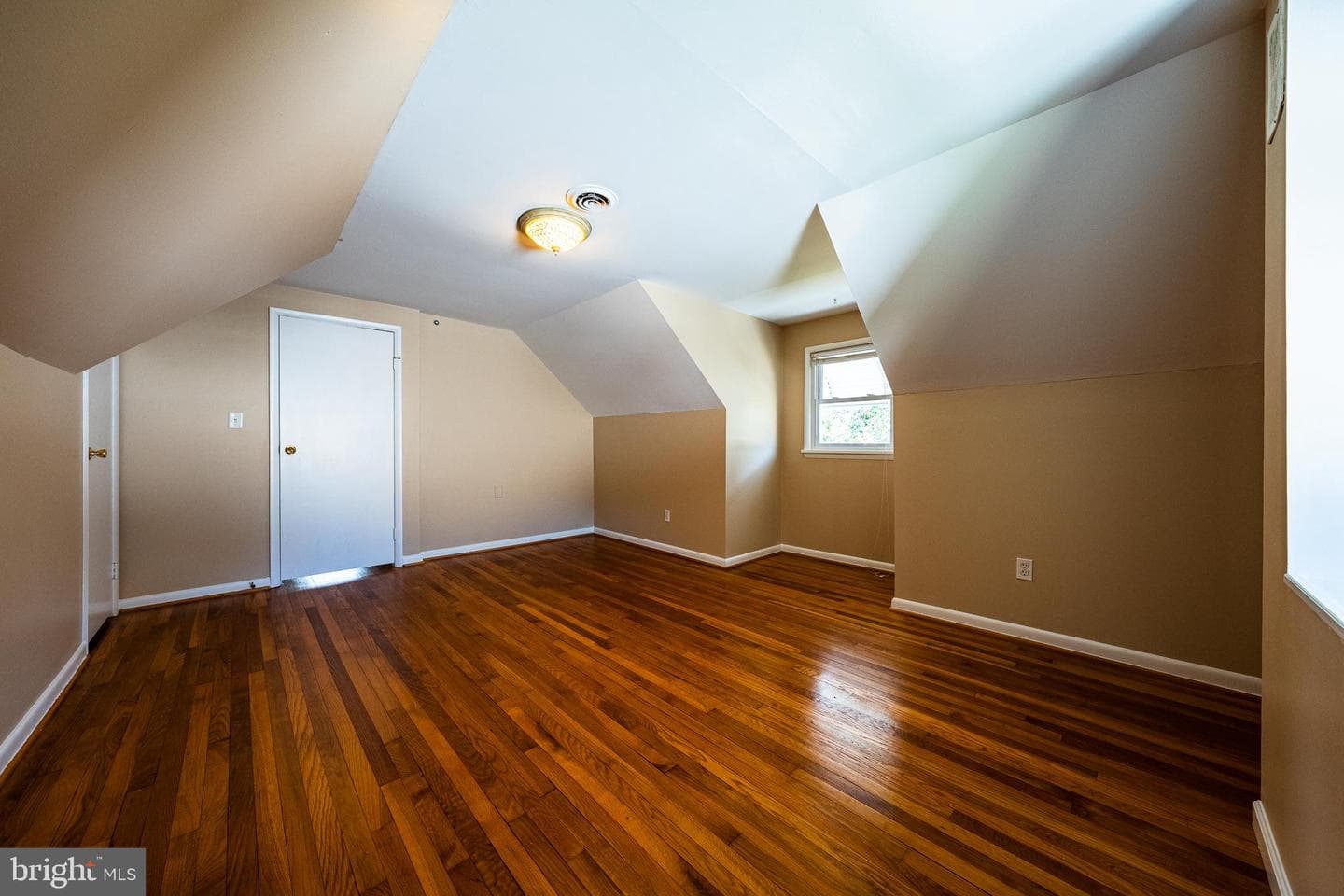 602 Kuethe Road NE photo 13