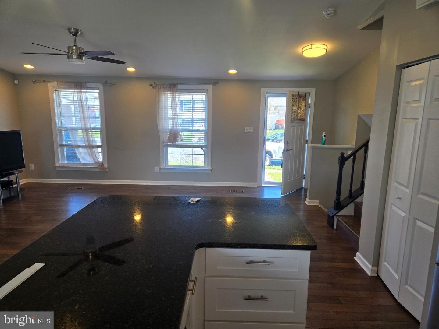 1424 Gesna Drive photo 3