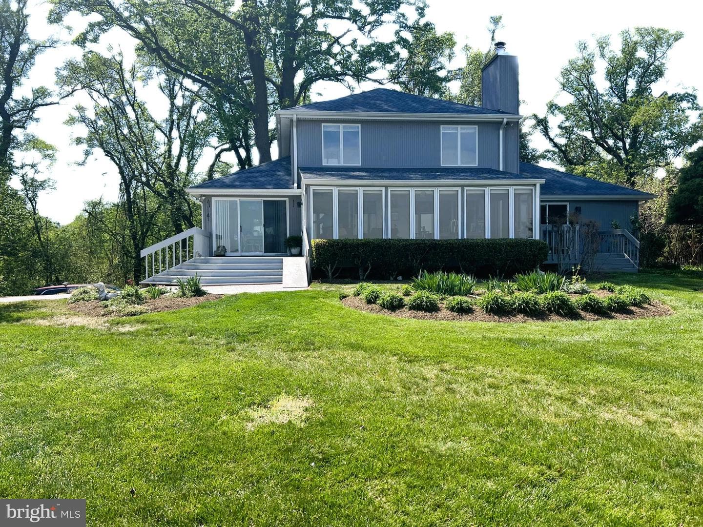 6920 Konrad Court photo 3