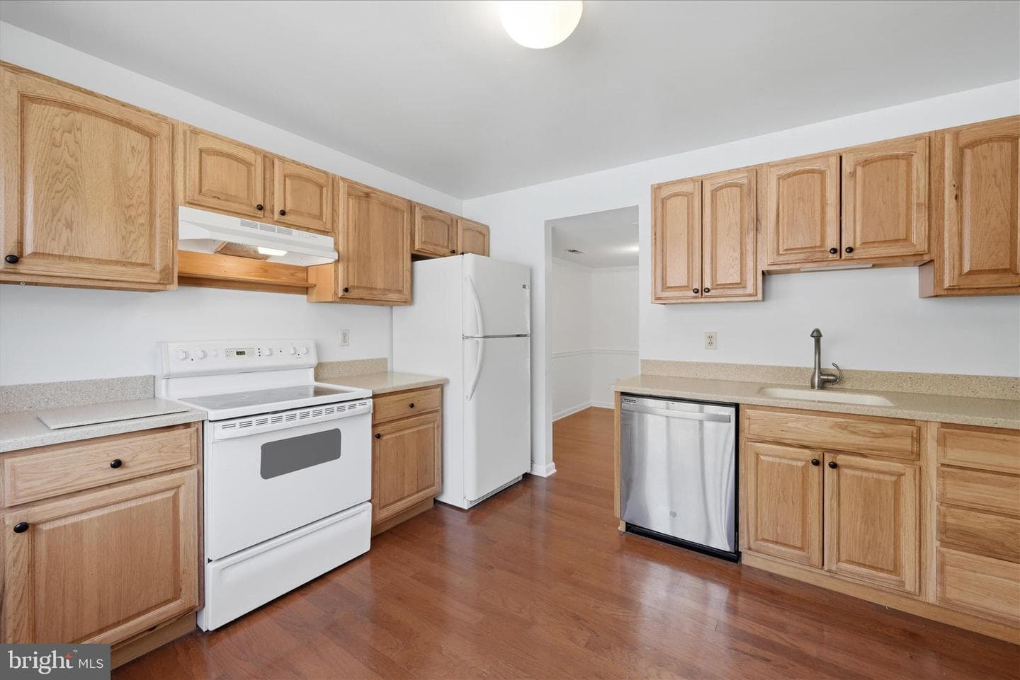 1340 Hazel Nut Court photo 2