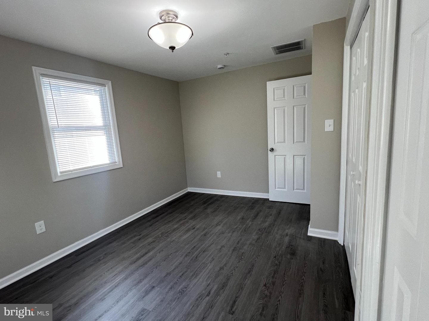 805 Spa Road photo 35