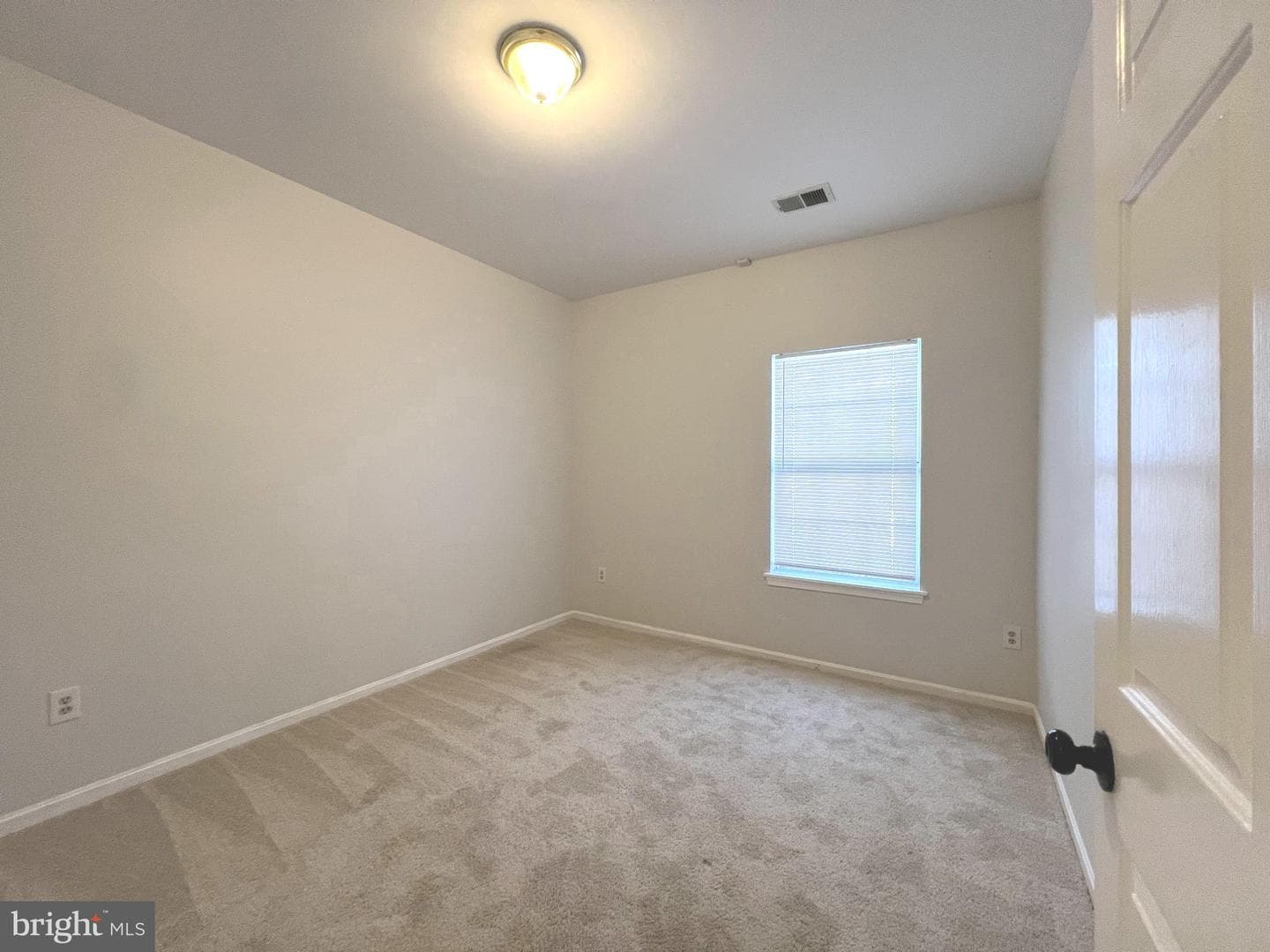 1439 Nestlewood Court photo 16