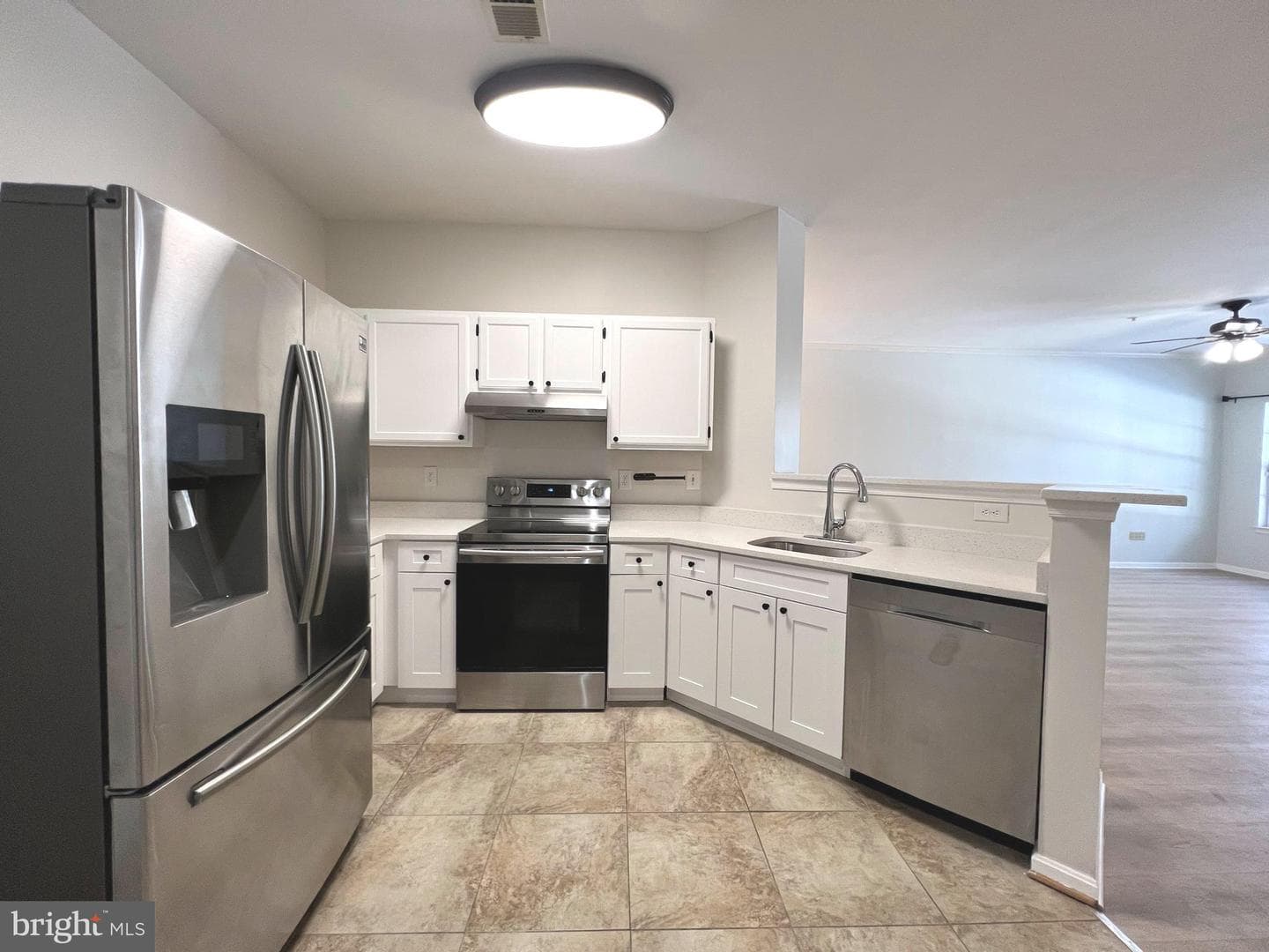 1439 Nestlewood Court photo 9