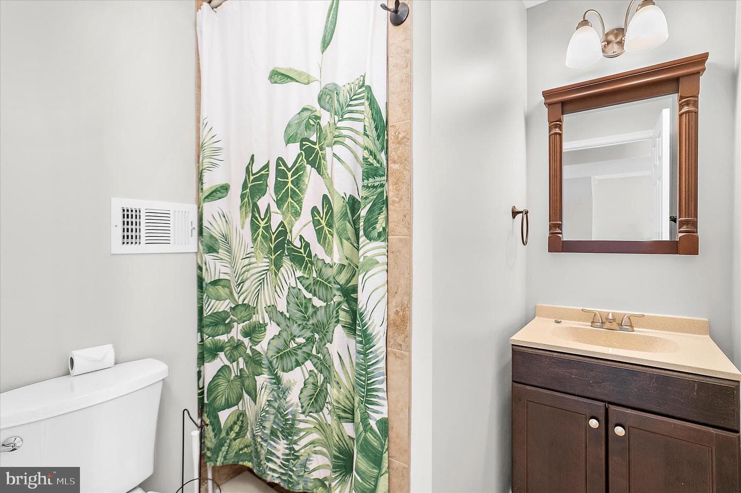 107 Hollywood Drive photo 48