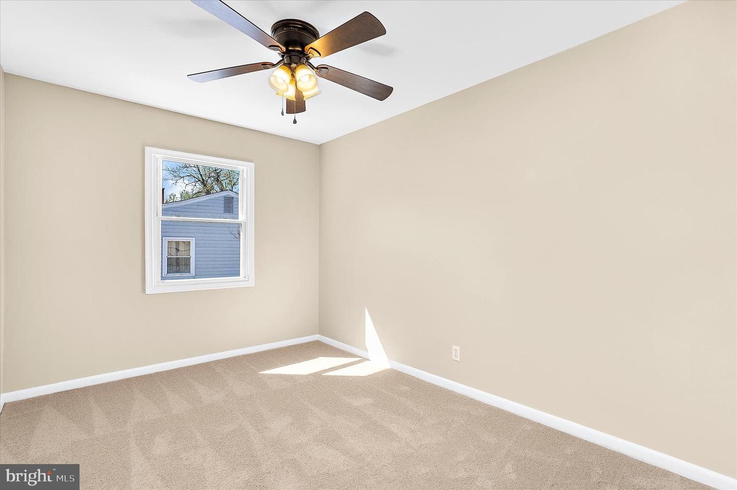107 Hollywood Drive photo 51