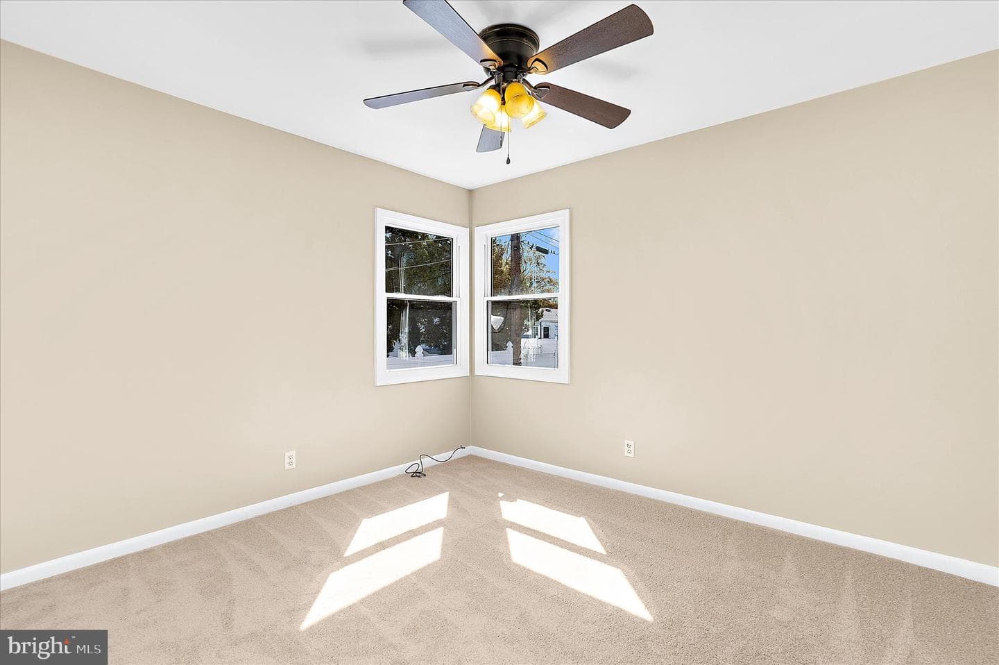 107 Hollywood Drive photo 54