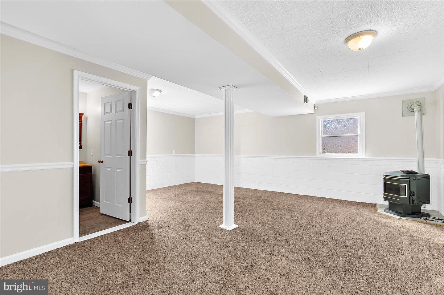 107 Hollywood Drive photo 60