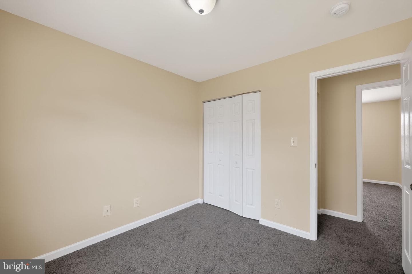 8090 Round Table Court photo 21