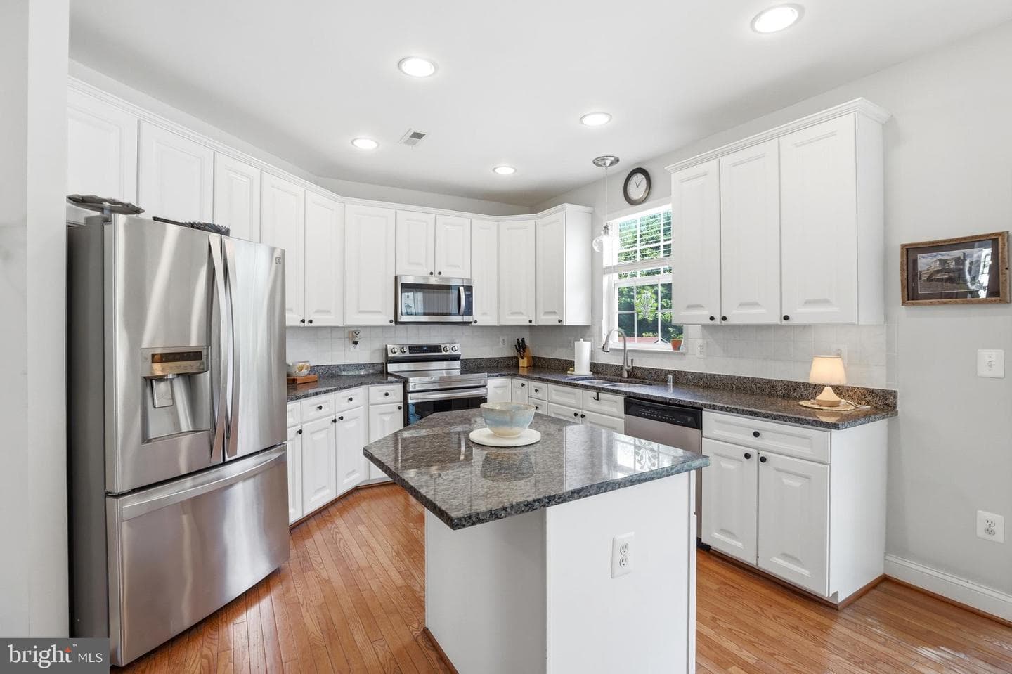 1610 Stern Court photo 25
