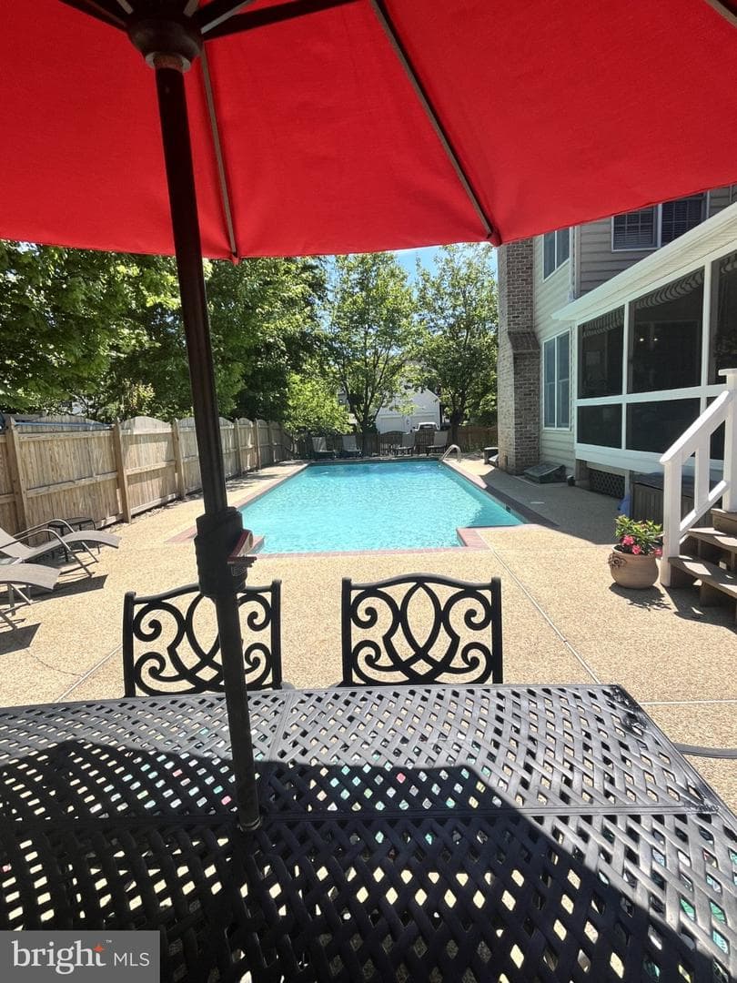 1651 Trawler Lane photo 4