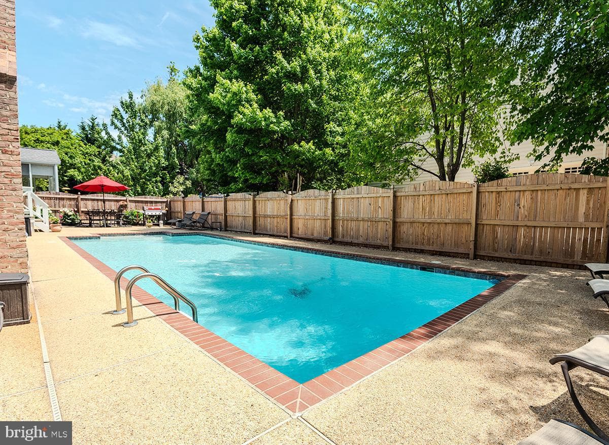 1651 Trawler Lane photo 7