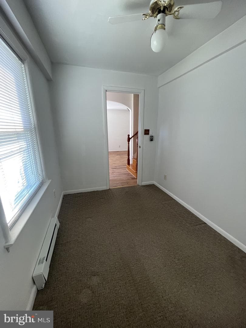 209 Beverley Avenue photo 21