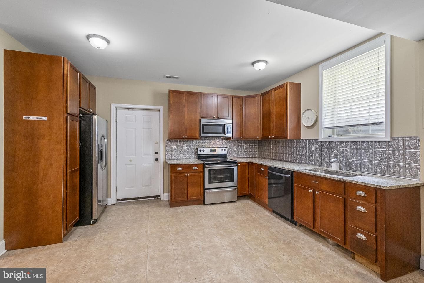 505 Lincoln Drive photo 35
