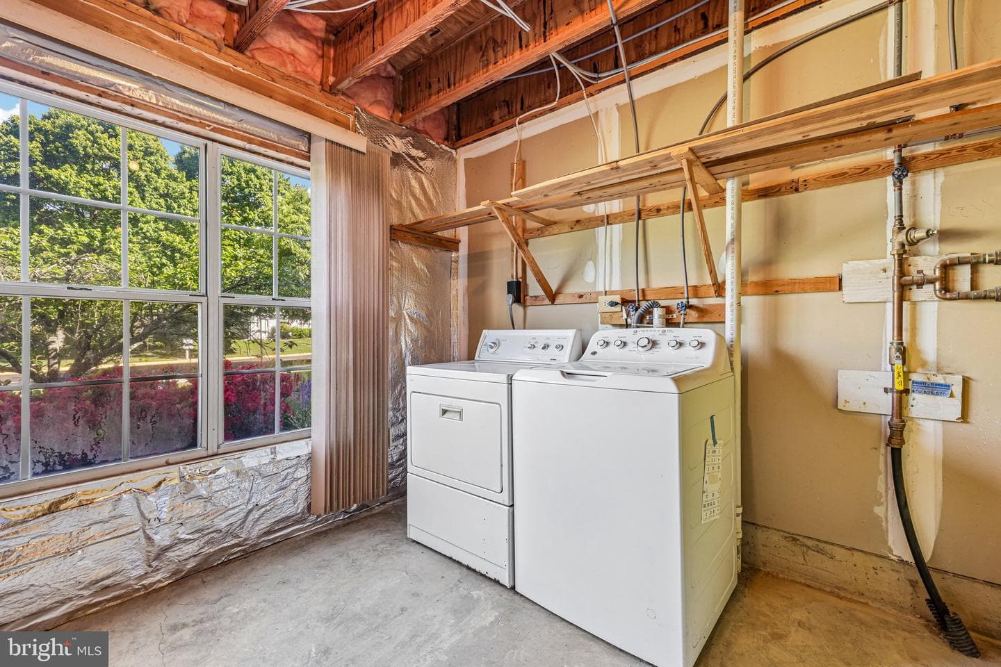 2558 Ambling Circle photo 31