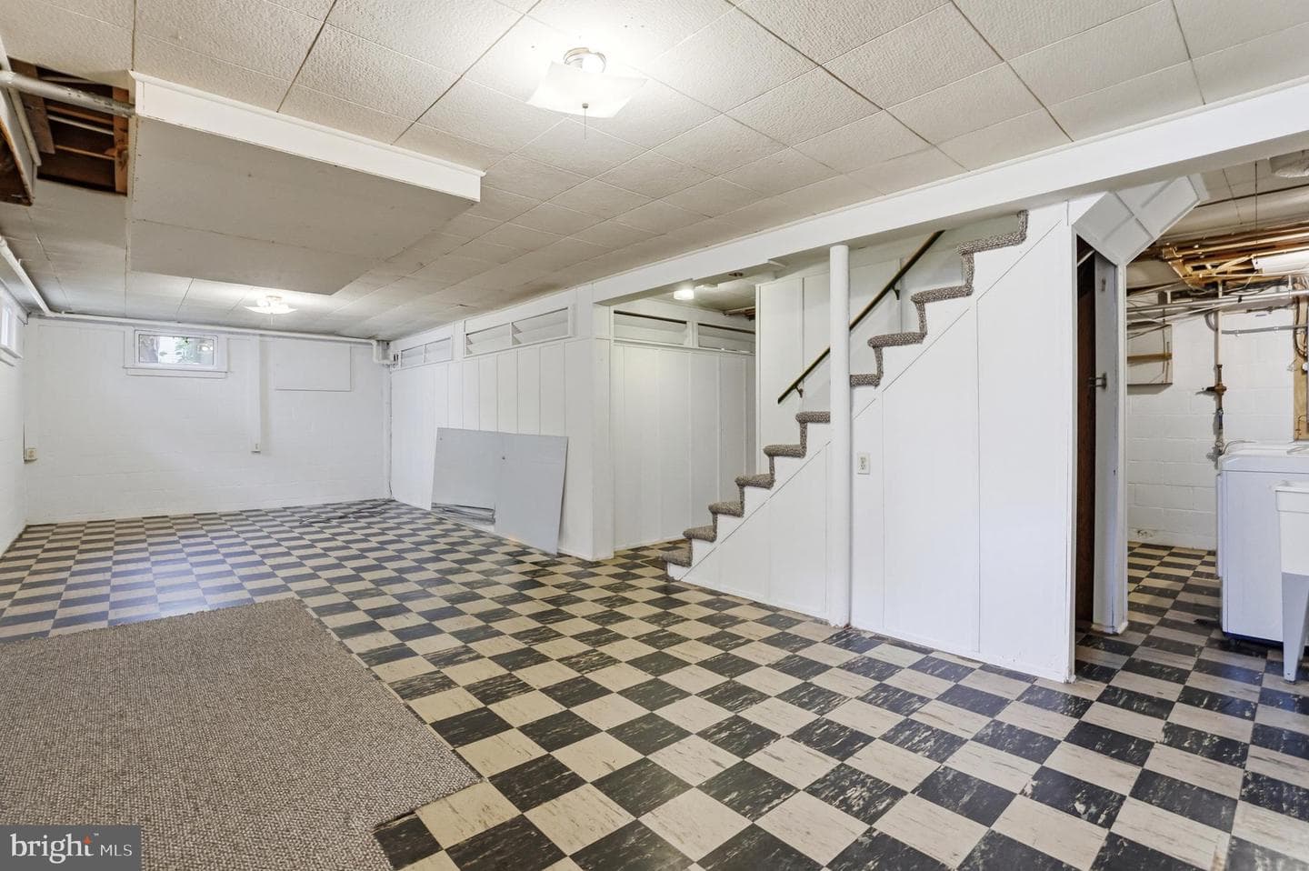 411 Ludlow Road photo 27