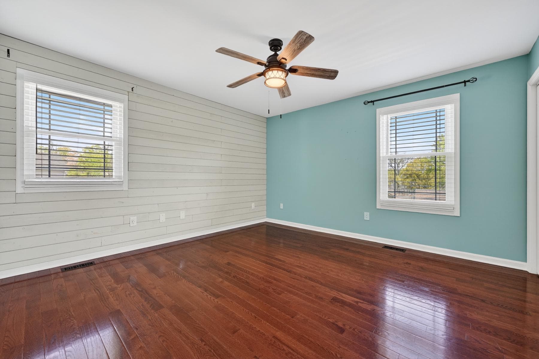 448 Maple Leaf Drive photo 36