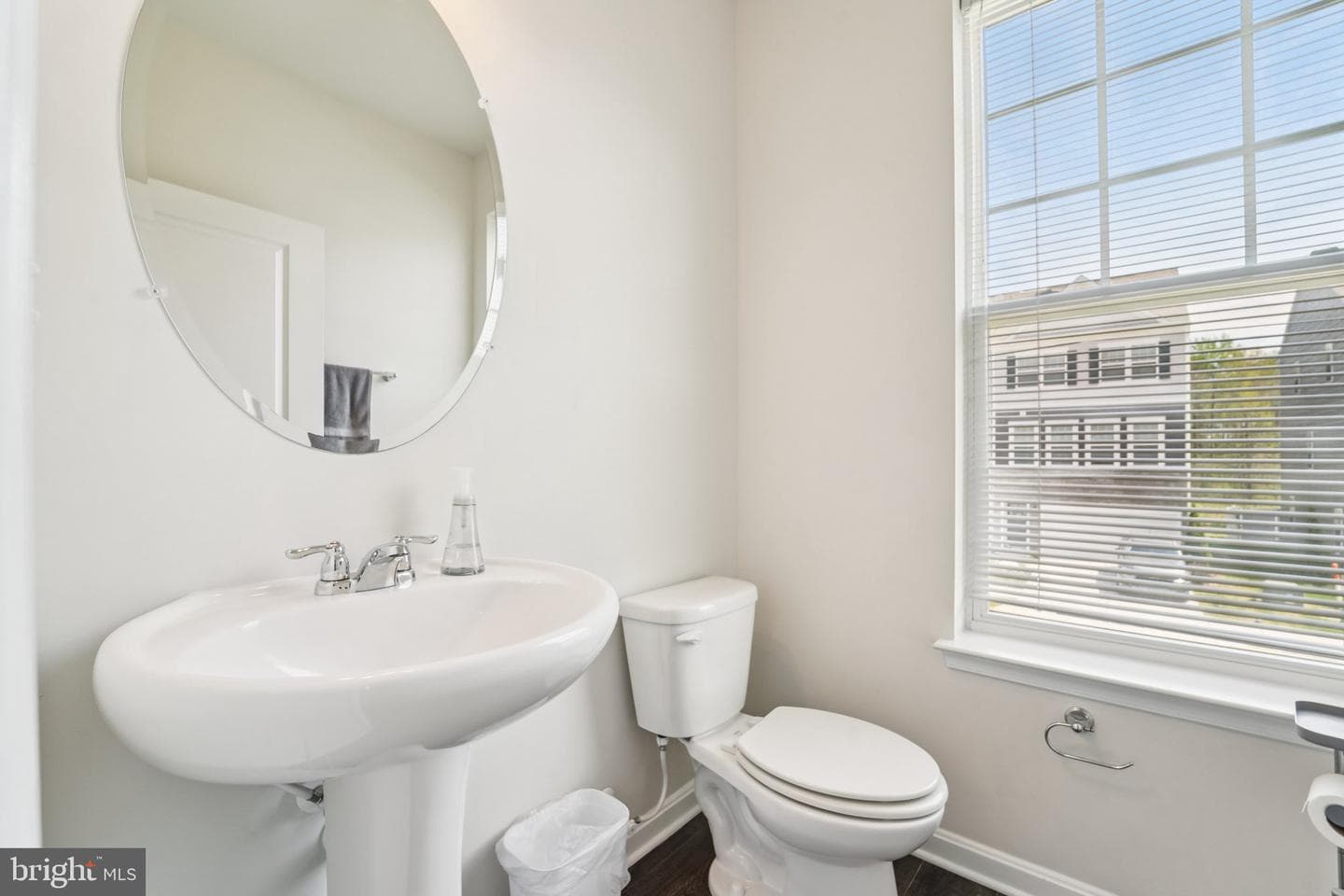 2070 Hinshaw Drive photo 19