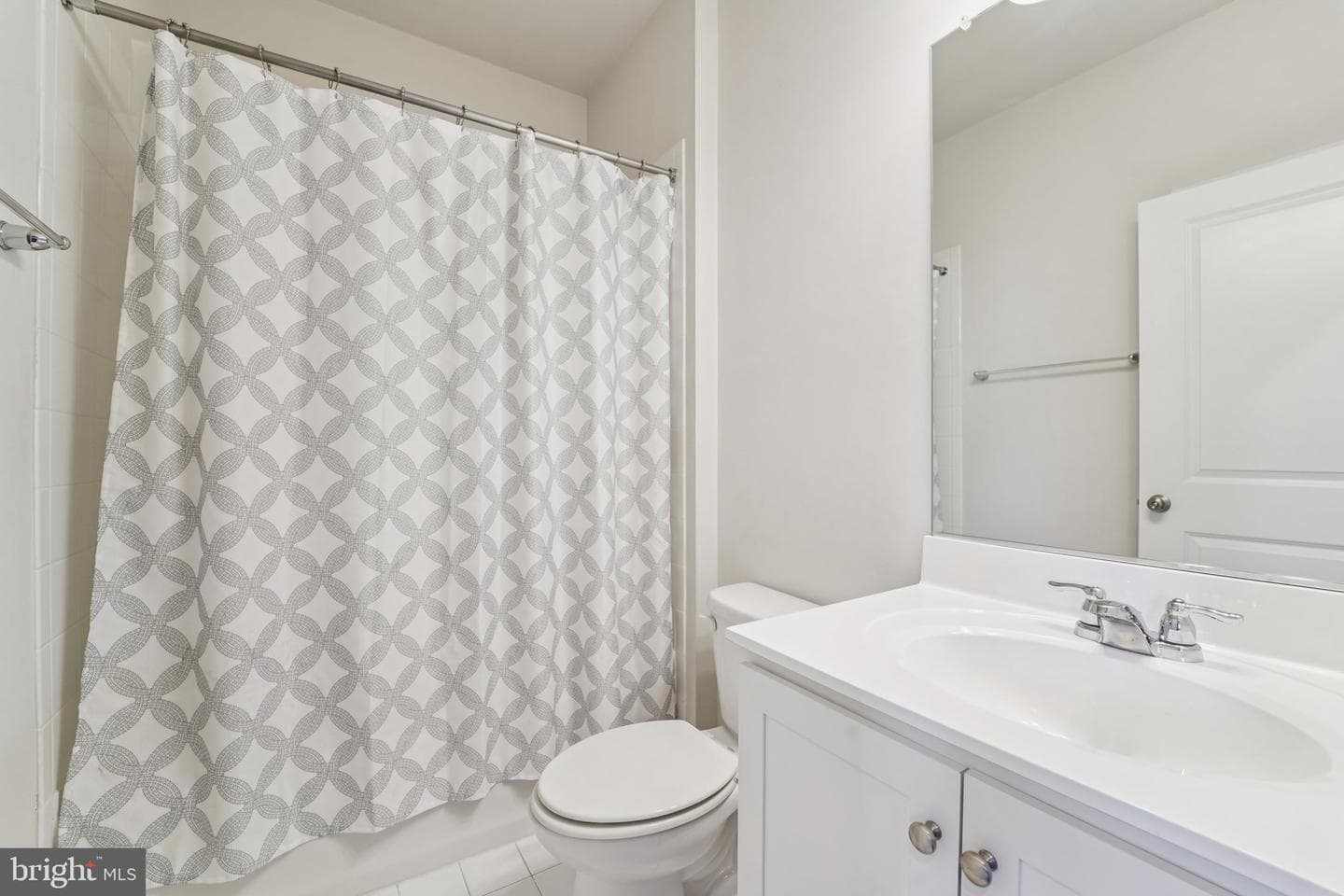 2070 Hinshaw Drive photo 29