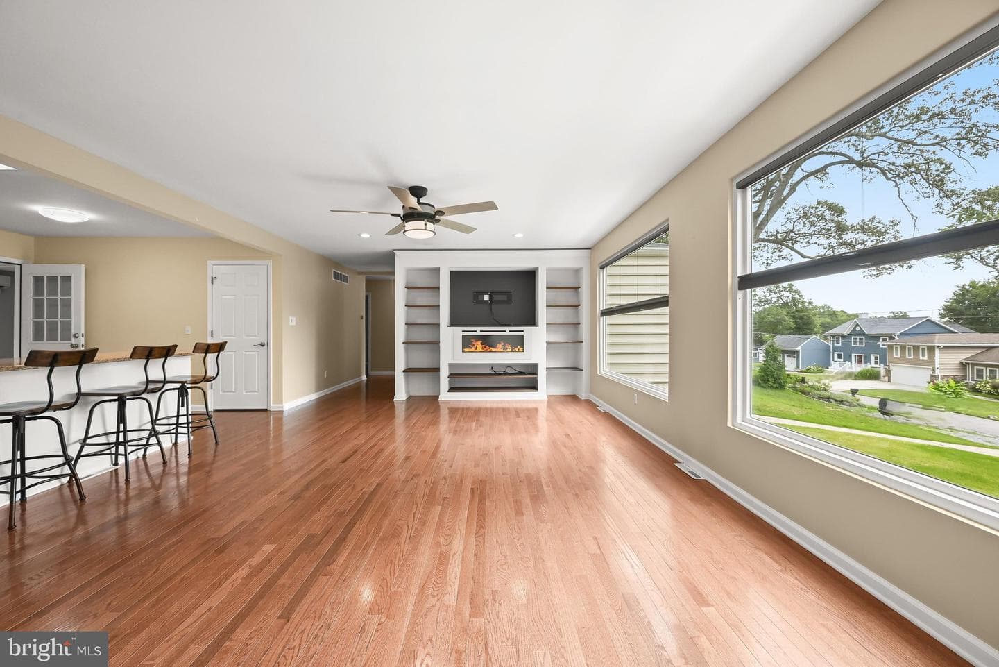 840 Valentine View photo 16